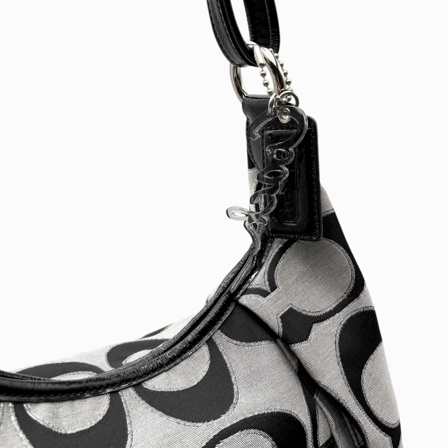 COACH POPPY MONOGRAM HAND BAG