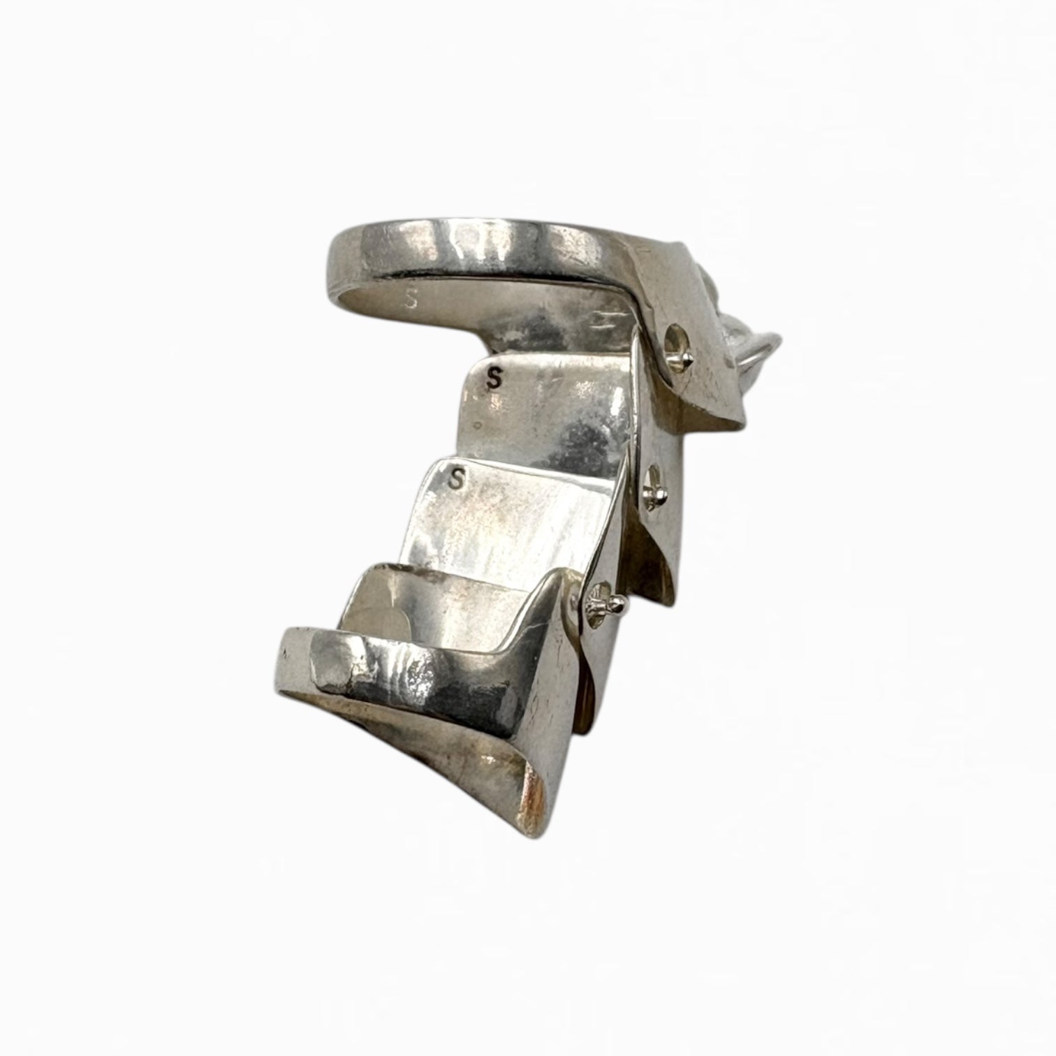 VIVIENNE WESTWOOD ARMOUR RING